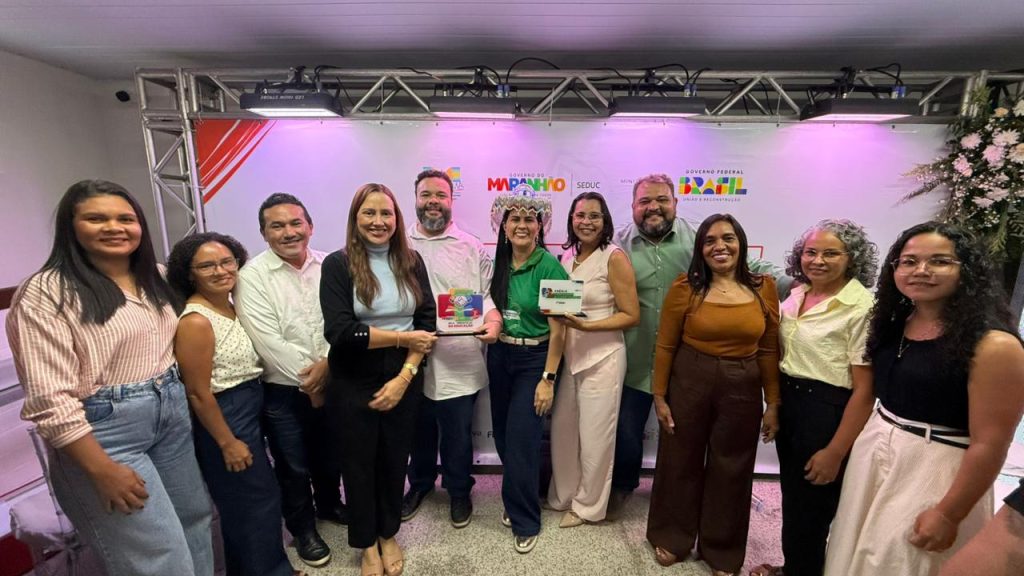 Educação avança com reinauguração de escola, formação e diálogo em Primeira Cruz Educação avança com reinauguração de escola, formação e diálogo em Primeira Cruz